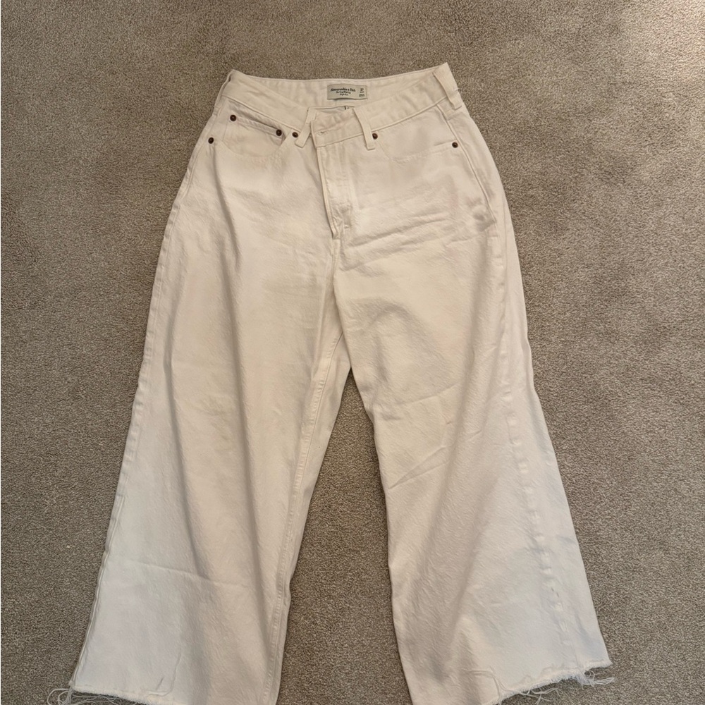 Abercrombie & Fitch Cream Wide Leg Jeans- Curve love
